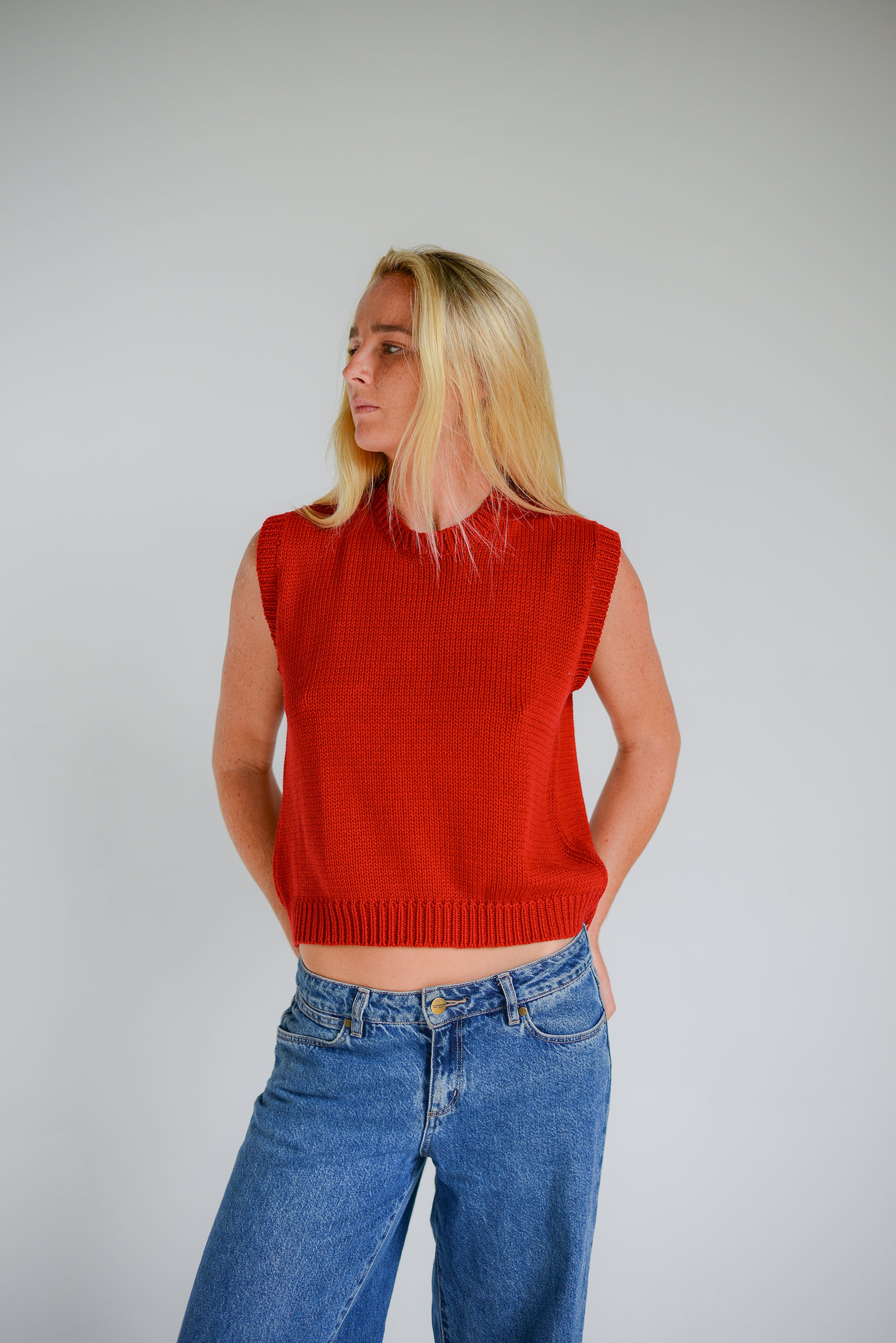 Cecilia Knit Vest Cherry