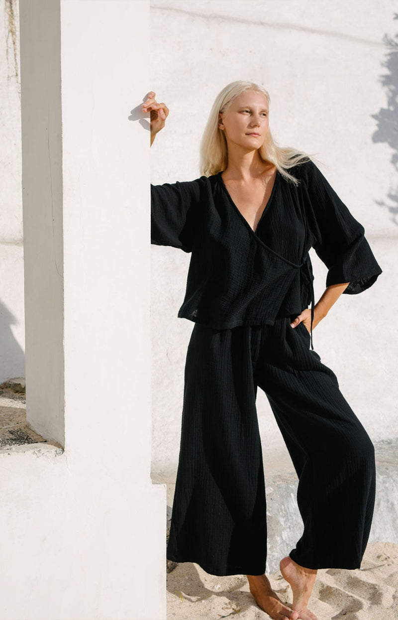 Mia Wrap Top Black ( pre order)